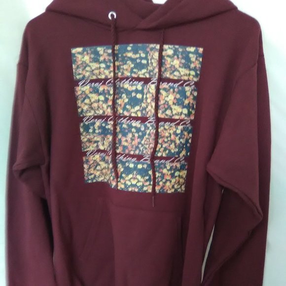 Hanes Women's Hoodie Pullover Sweater Color Cranberry Size Small - Picture 1 of 5